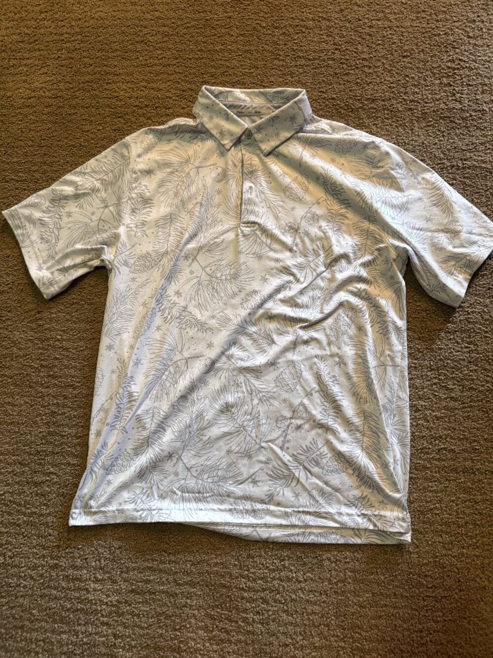 Walter Hagen White Christmas Pattern Medium Polo